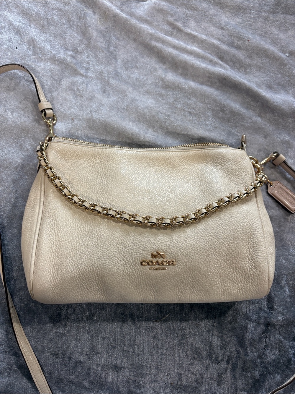 Coach Carrie Crossbody Cream Pebbled Leather Shoulder Bag with Gold Chain